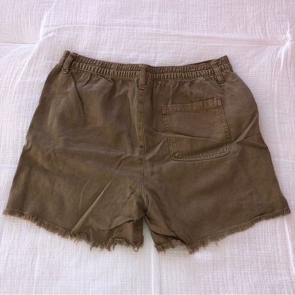 Aerie Frayed Hem Dark Beige Shorts - Picture 2 of 4